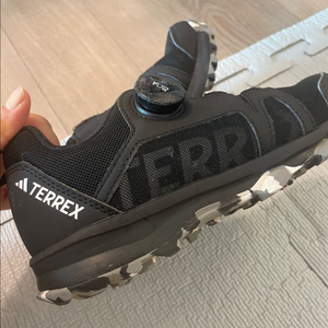 아디다스 테렉스 운동화(210)