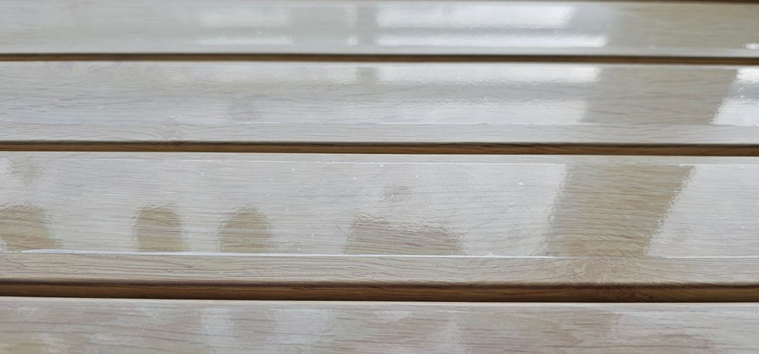 할리스 하이브로우 콜라보 멜로우 테이블 미사용품입니다. 이미지