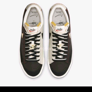 나이키 블레이저 로우 77 프리미엄 퍼스트유즈275 (