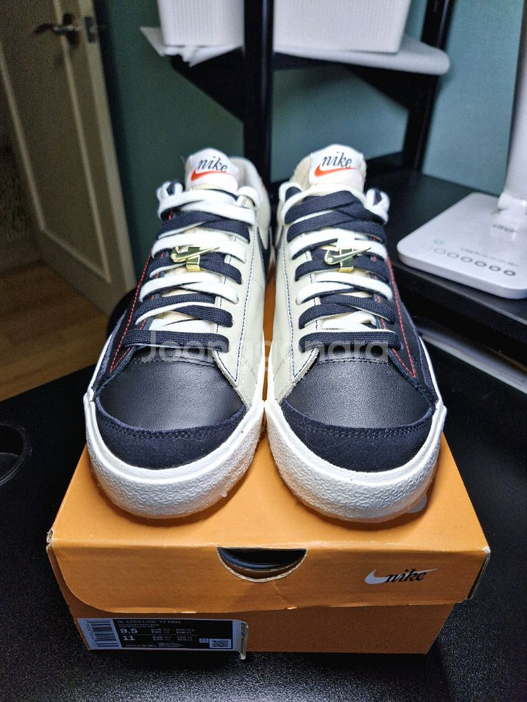 나이키 블레이저 로우 77 프리미엄 퍼스트유즈275 (--1