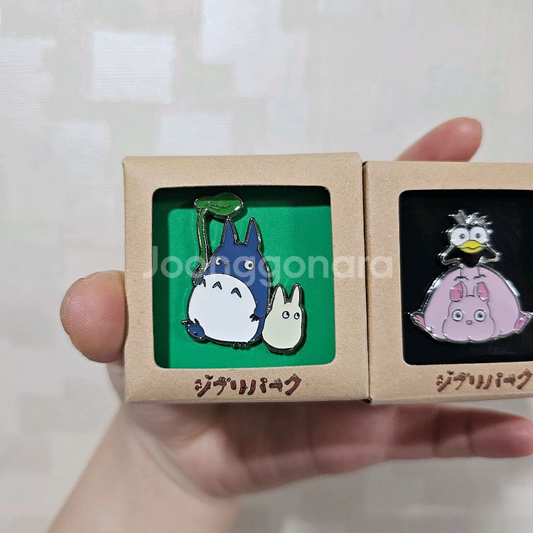 지브리파크 한정 이웃집토토로, 센과치히로 뱃지 세트--1