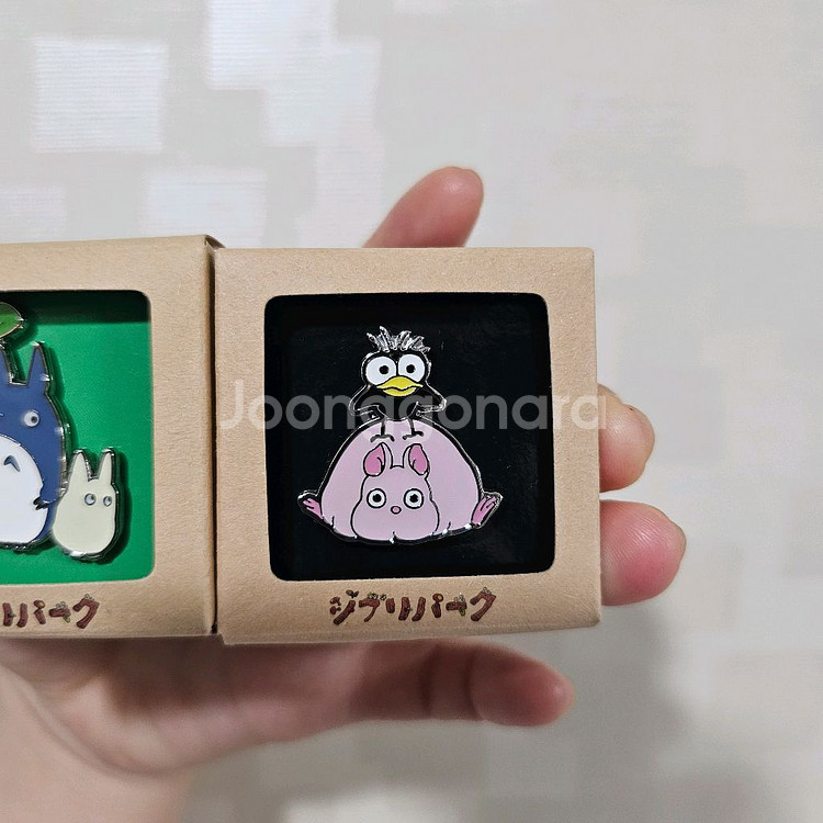 지브리파크 한정 이웃집토토로, 센과치히로 뱃지 세트--2