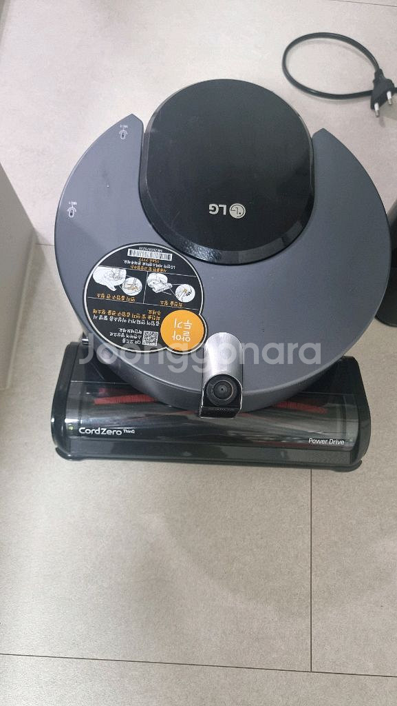 LG코드제로 로봇청소기 R9판매 합니다--1