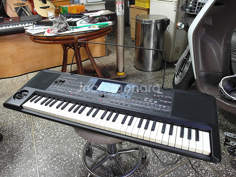 전자올겐 KORG 마이크로어리인저 한국형리듬 캬바레음색--0