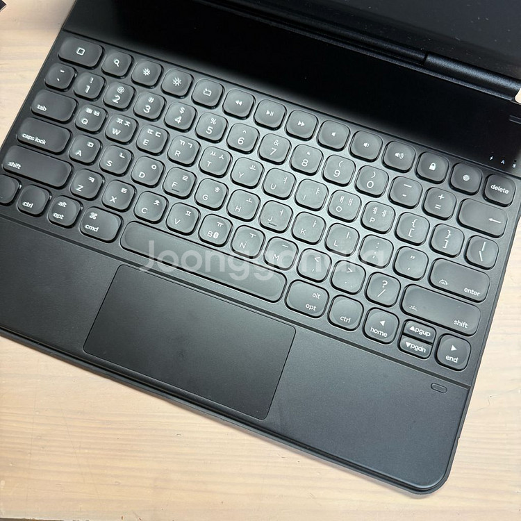 아이패드 프로 마그네틱 키보드 트랙패드 케이스--0