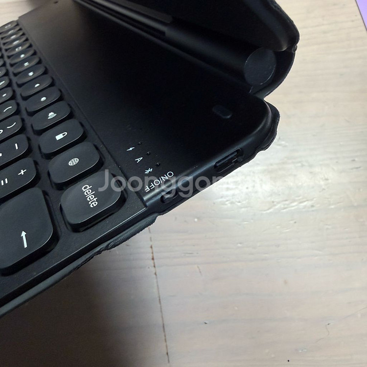 아이패드 프로 마그네틱 키보드 트랙패드 케이스--2