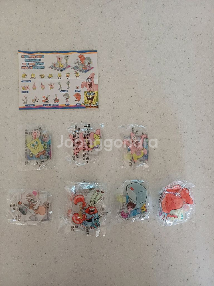 스폰지밥 아크릴스탠드 3000원씩 판매합니다--0