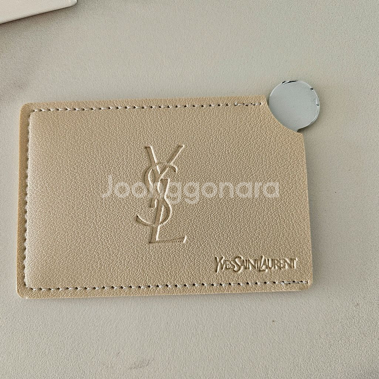 입생로랑 뷰티 VIP 기프트 가죽케이스 카드형 손거울--2