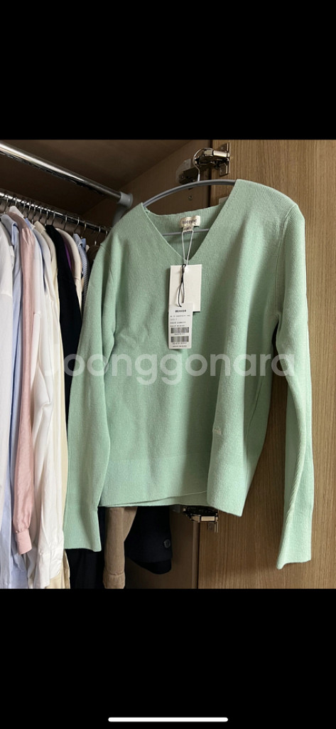 시엔느 에블린 울 니트 민트 봄 니트 새상품--4