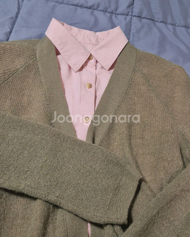 국내생산 모헤어 니트 가디건 카키 올리브--4