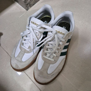 아디다스 운동화