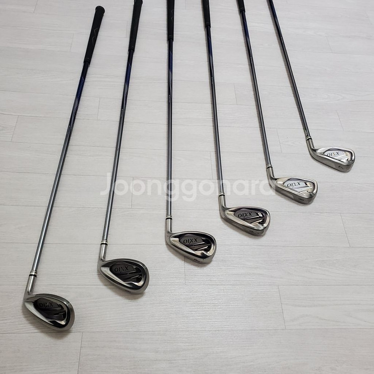 여성용 젝시오7 아이언세트 6개구성세트 카본샤프트--2