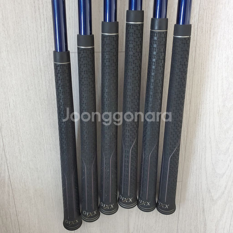 여성용 젝시오7 아이언세트 6개구성세트 카본샤프트--6