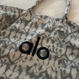 알로 타이다이 쇼퍼백