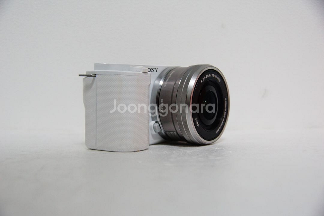 [소니] ZV-E10 화이트 243컷(2번 사용)--2