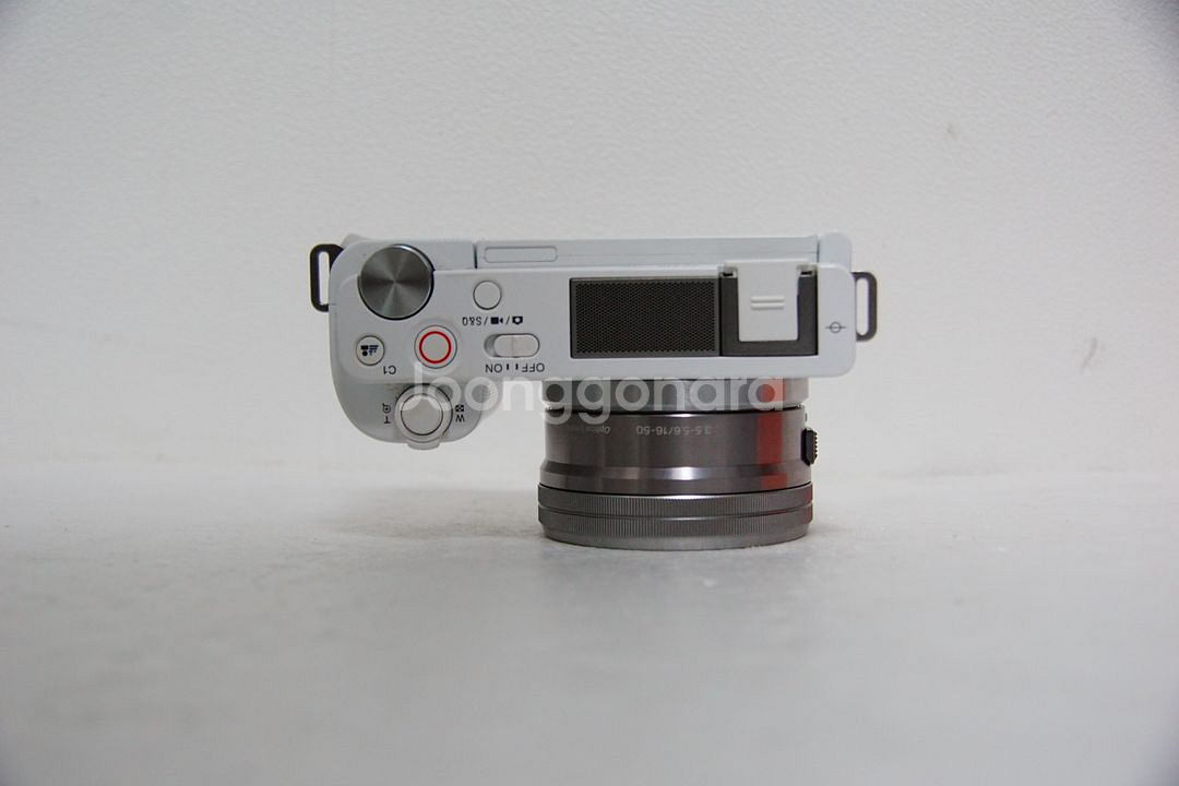 [소니] ZV-E10 화이트 243컷(2번 사용)--7