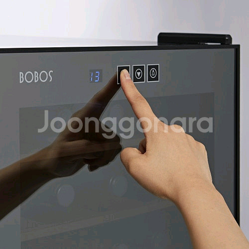 BOBOS 와인 냉장고와 와인잔 세트 함께 판매합니다---3
