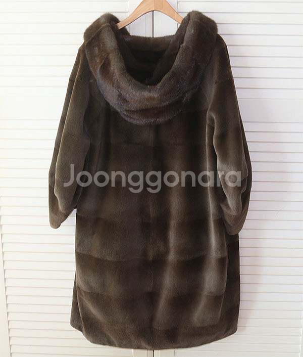 사바띠에 쉬어드 후드밍크코트--1