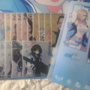 블루아카이브 중국 로손 콜라보 웨하스 카드 전종 팝니다