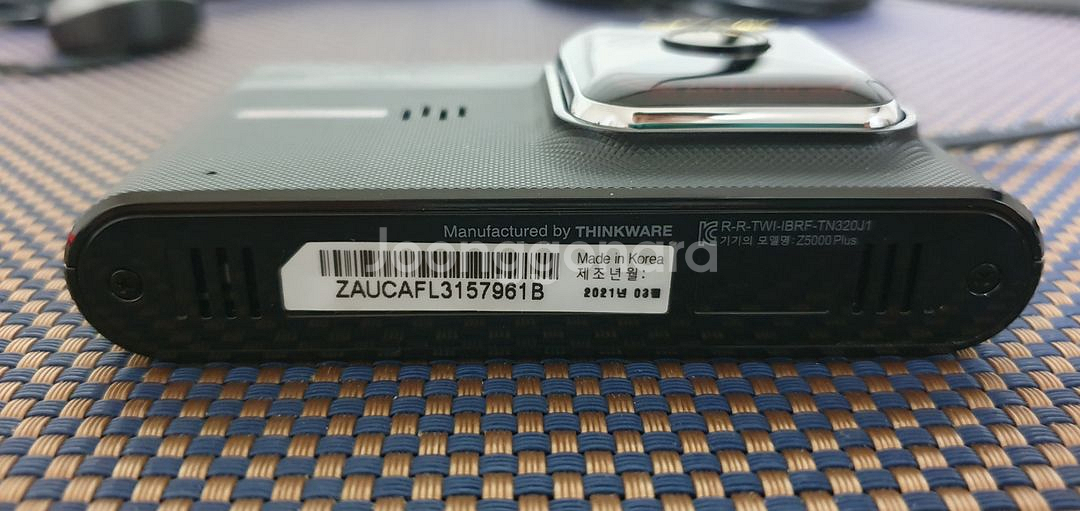 아이나비 Z5000 Plus 블랙박스(32GB,GPS)--1