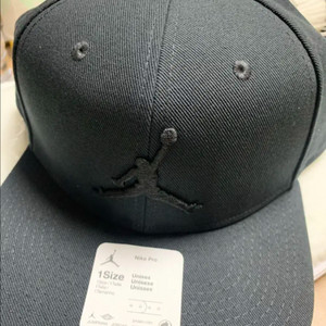 나이키 조던 스냅백 모자 올블랙 ar2118-011