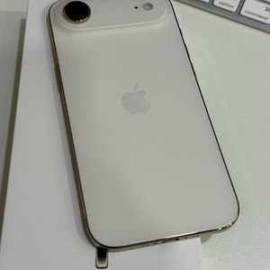 아이폰 17 에어 라이트골드