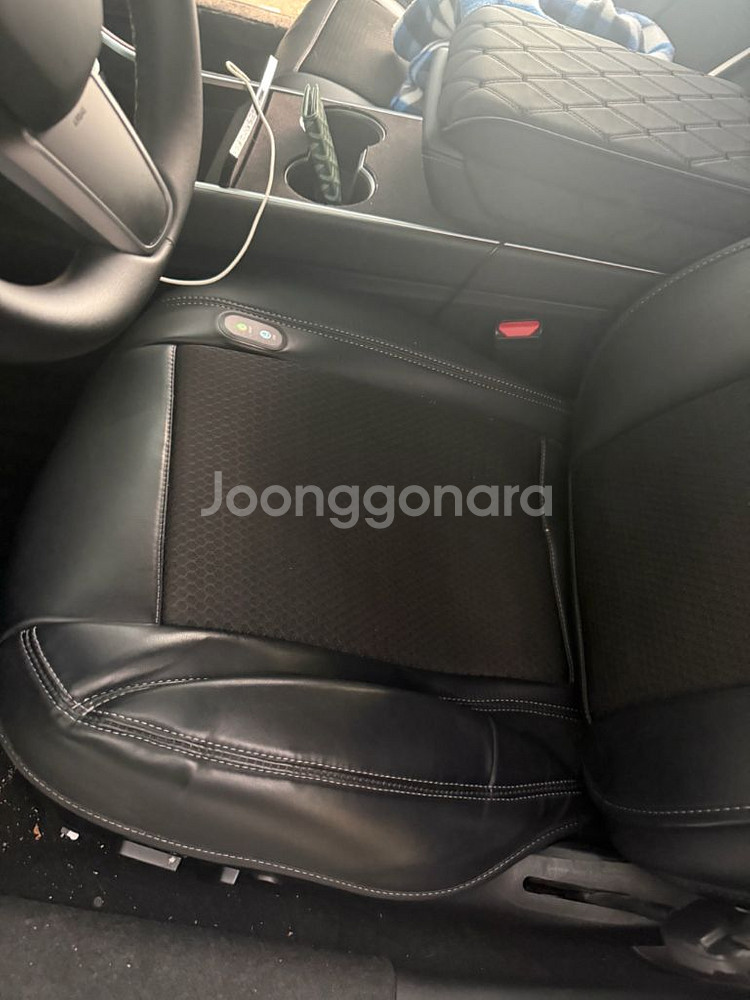 테슬라 모델3 시거잭형 통풍시트 운전섯 조수석--0