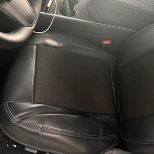 테슬라 모델3 시거잭형 통풍시트 운전섯 조수석