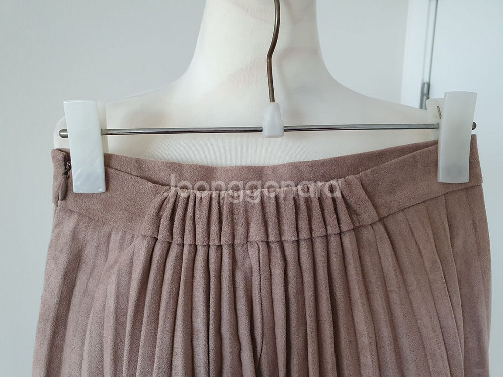 (상태좋음)스웨이드, 세무 주름스커트 55~66--3