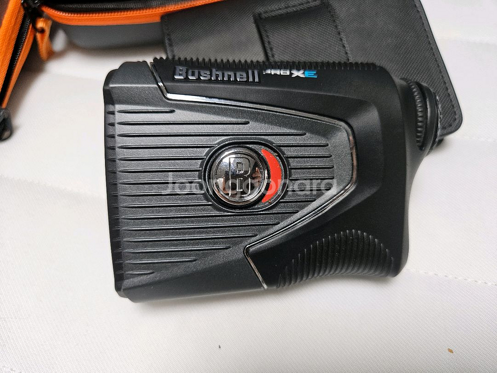 부쉬넬 Pro XE 골프 거리 측정기입니다--8