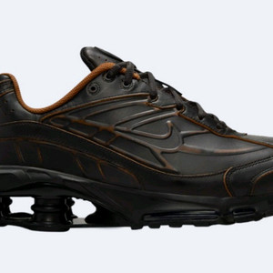 나이키 샥스2 라이드 브리티시 탄 색상 285