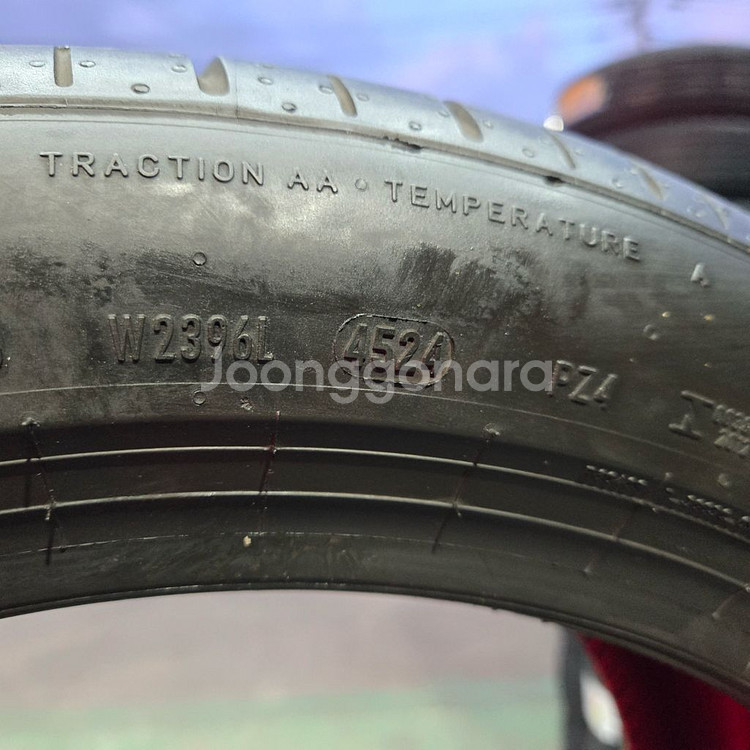 245 45 19 피제로 임판급 중고타이아4개 판매--4