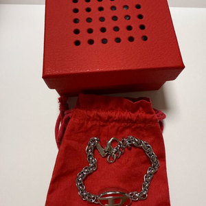 디젤 팔찌 DX1445040 모델