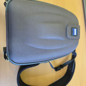 칼짜이즈 빅토리 SF 8X42