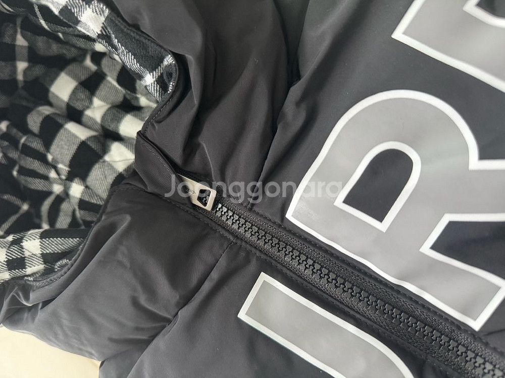 버버리 키즈 정품 블랙 체크 리버서블 패딩 조끼 10Y--13