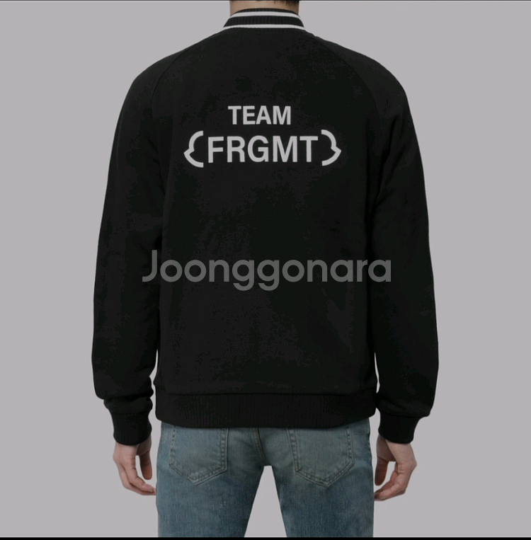 몽클레어x팜엔젤스 콜라보 바시티 xl--9