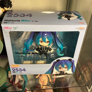 인피니티 고스로리 하츠네 미쿠 넨도 고딕 로리타