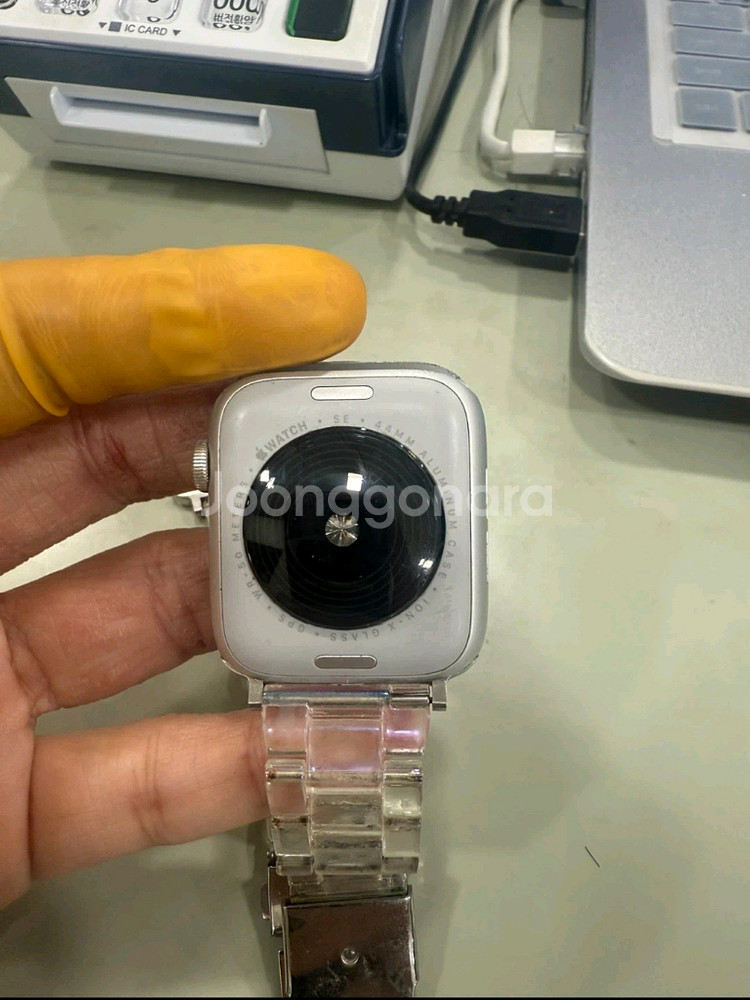 애플워치 se 44mm 에어팟2세대도 같이 팔아요--3