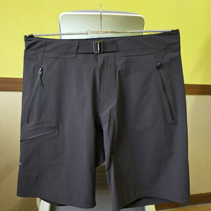 아크테릭스 감마 SL 숏 9인치, 사이즈 M