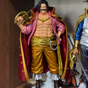 프리미엄 반다이 원피스 골D 로저 피규어