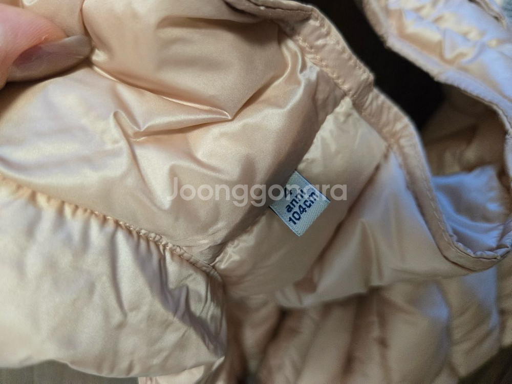 몽클레르 앙팡 패딩조끼 4Y 거의새제품--2