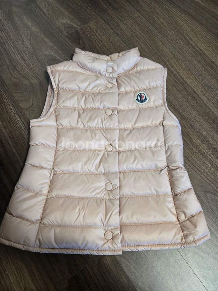 몽클레르 앙팡 패딩조끼 4Y 거의새제품--0