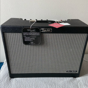 fender tone master FR 12
