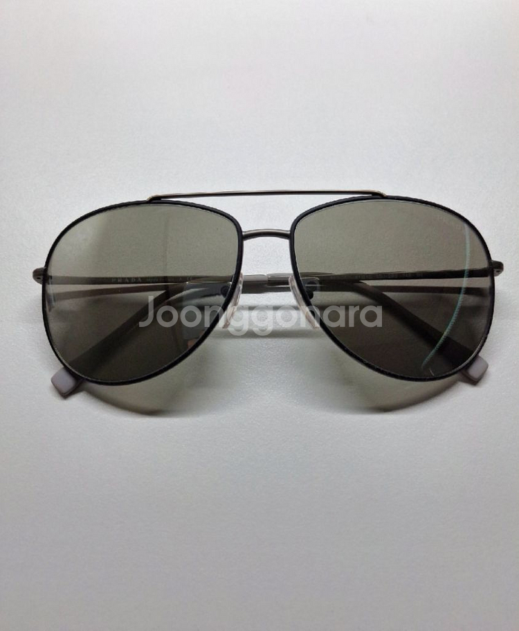 프라다 항공 선글라스 여성용(정가20만원)--0