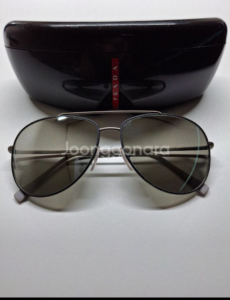 프라다 항공 선글라스 여성용(정가20만원)--1