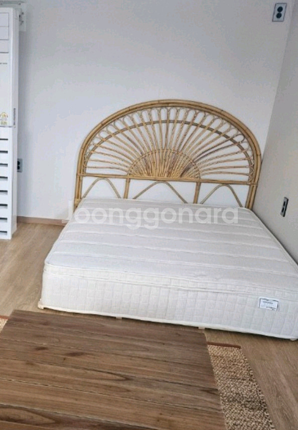 배달가능)매트리스(퀸)+접이식깔판(퀸)+라탄 피콕--0