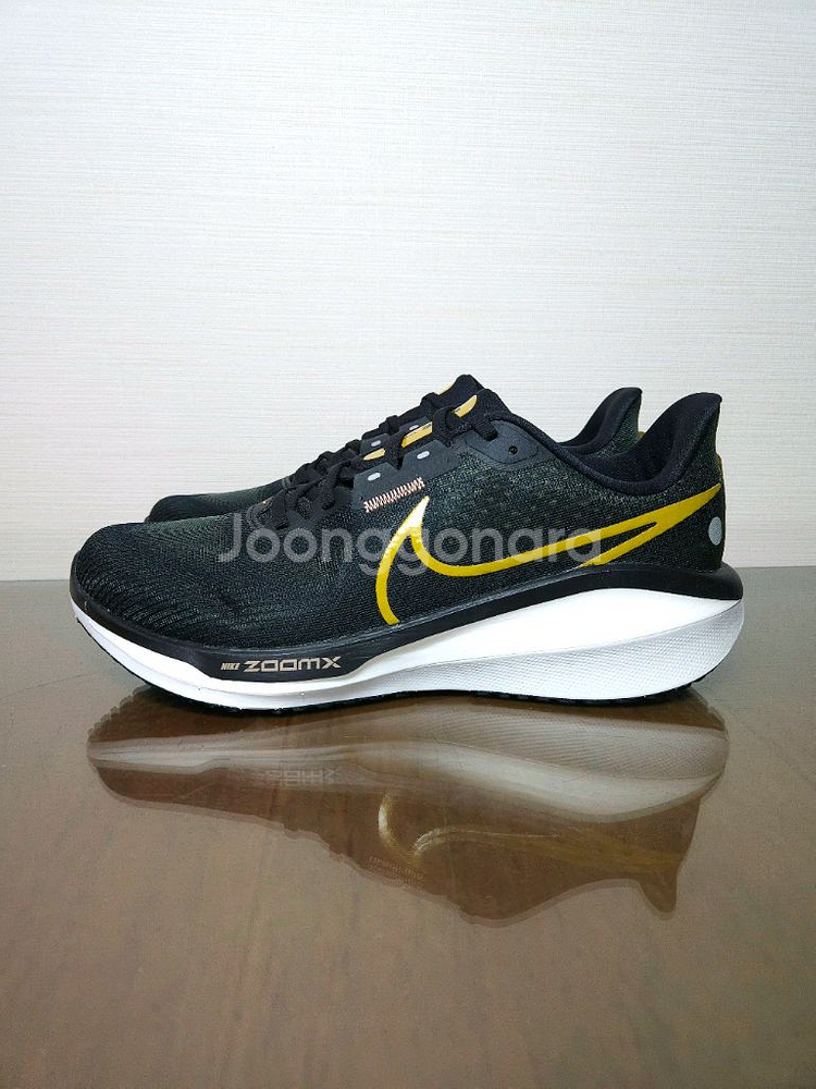(285) 나이키 에어 줌 보메로 러닝화 블랙골드--5