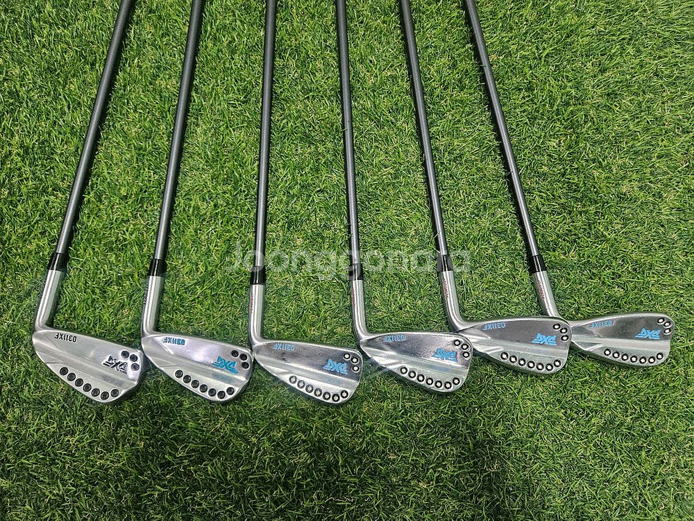 PXG 0311XF 포지드 카본 6아이언 판매합니다.--0