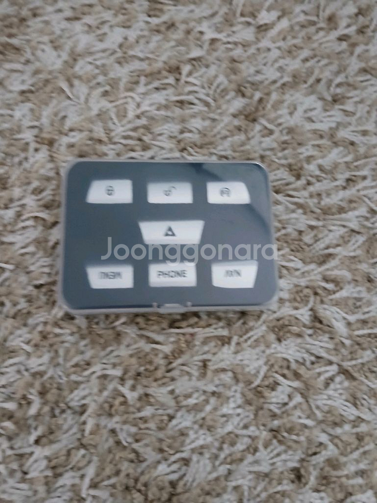 미개봉 신품 2세대 재규어XF메탈버튼 판매합니다--0