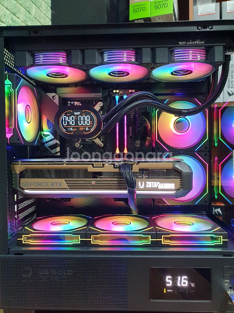 미사용 ) 9800X3D & RTX5070TI 컴퓨터--7